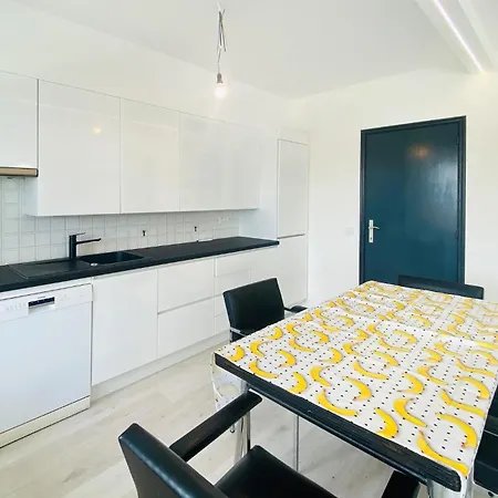 Cozy In With Kitchen Daire